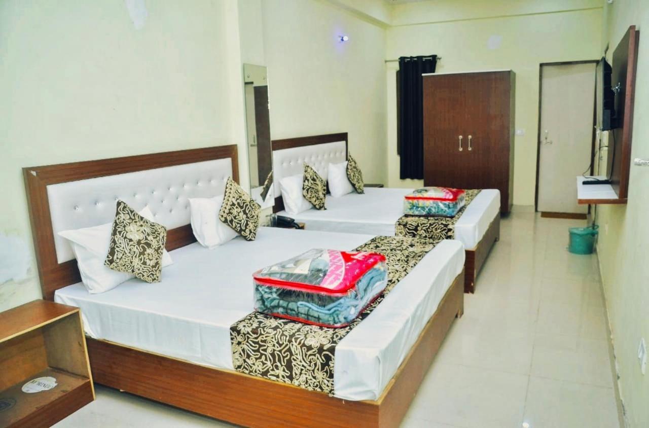 Awesome Home Stay Agra  Buitenkant foto
